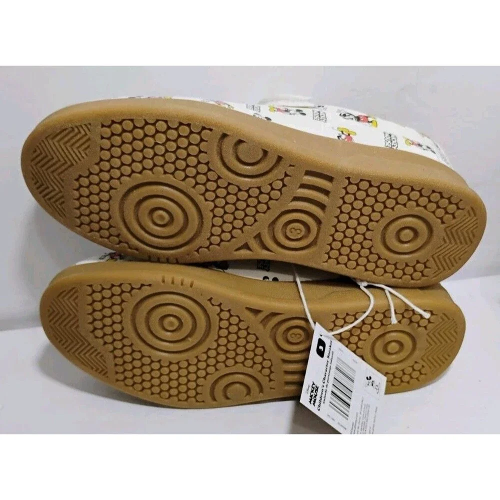 2026 Disney Mickey Mouse Childrens Kids Sneaker Size 3 NIB